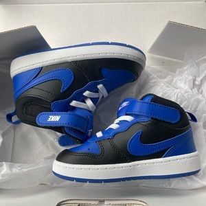 Black/blue/white toddler boy nikes